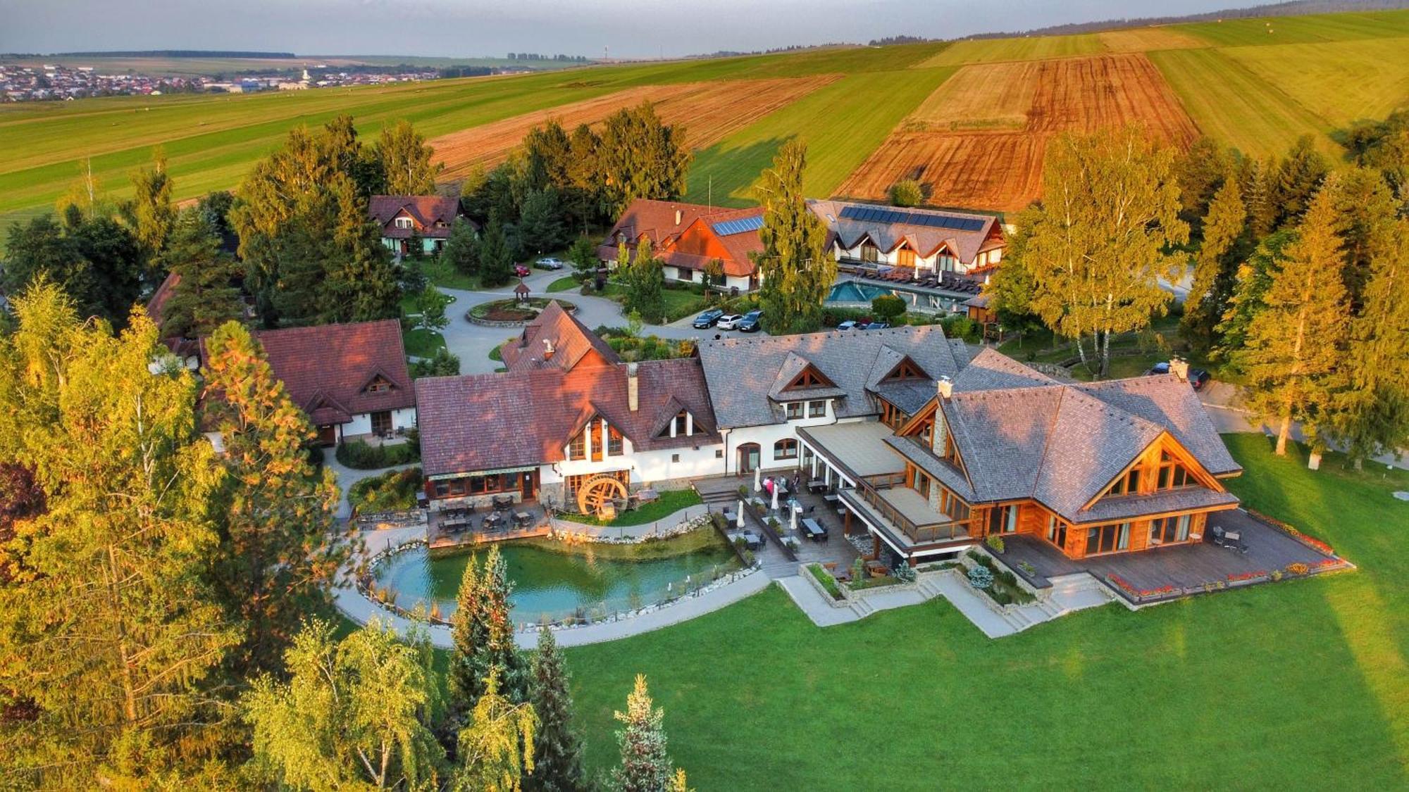Oravsky Haj Garden Hotel & Resort Trstena Bagian luar foto